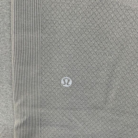 Lululemon Textured Capri Cropped Leggings Size 6 Gray Athleisure Yoga Run Lux - Picture 10 of 14